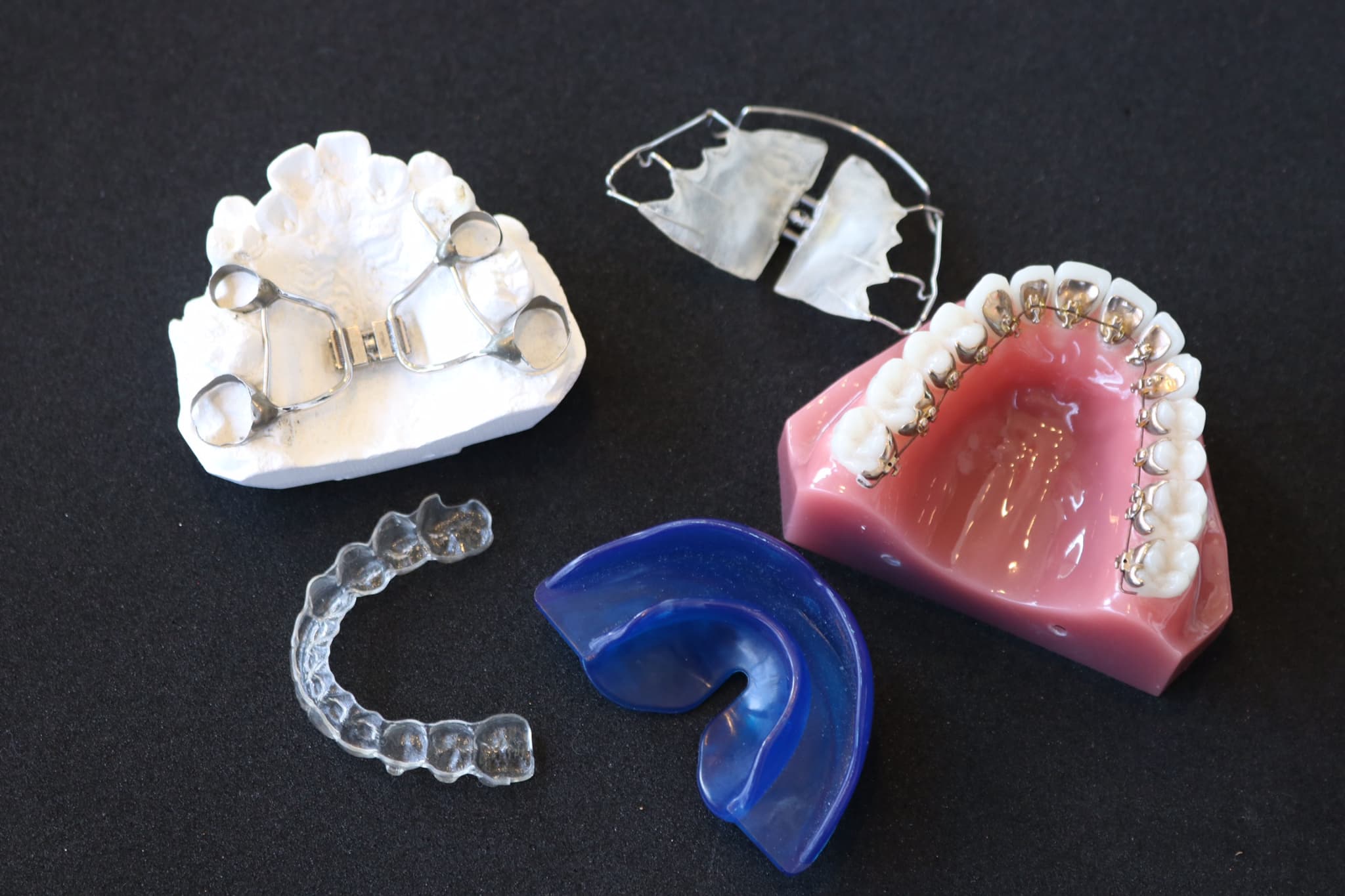 様々な矯正装置