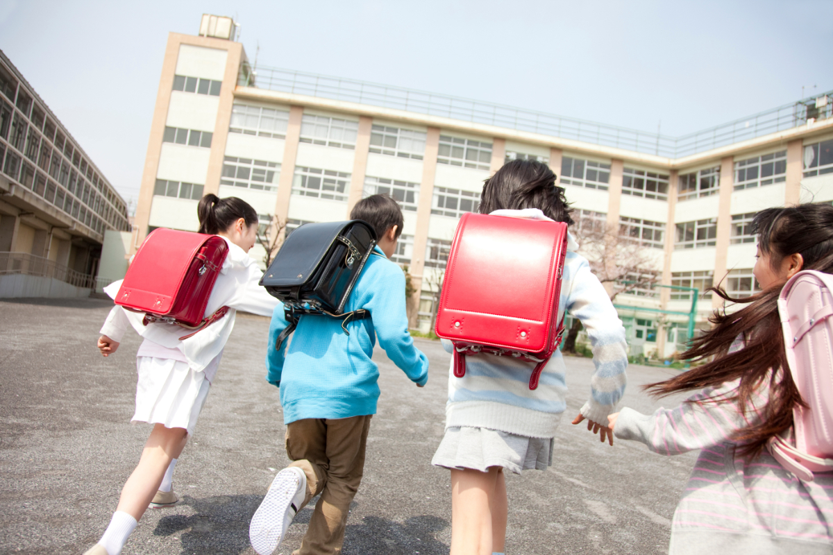 すきっ歯治療適正年齢の子どもたち